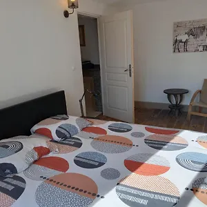 https://chambre-vue-chateau-batisse-historique-proche-lac-forets.midi-pyreneeshotels.com